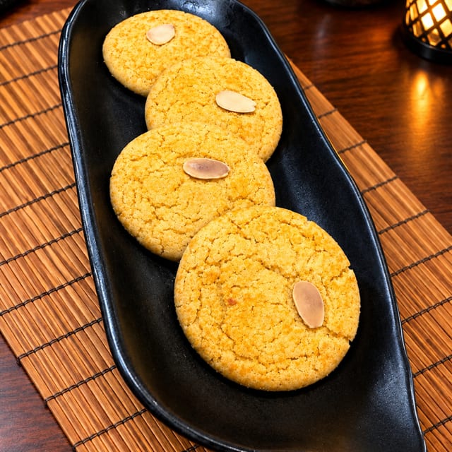 Almond Cookies (4pcs).
